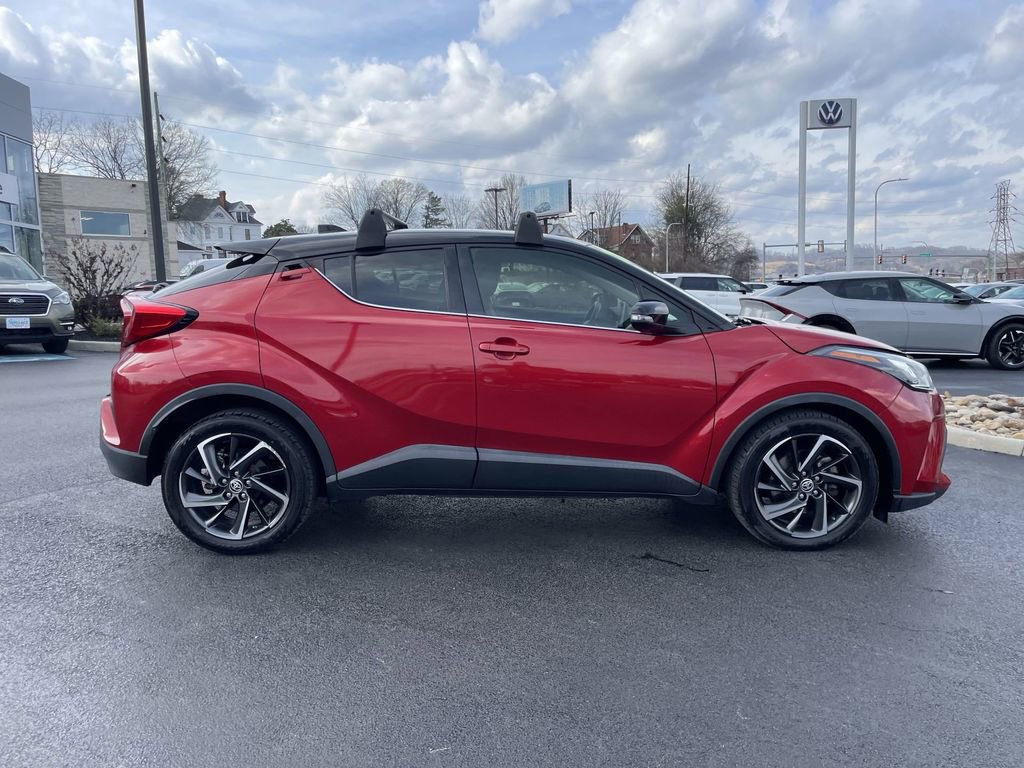 Used 2020 Toyota C-HR Limited image 4