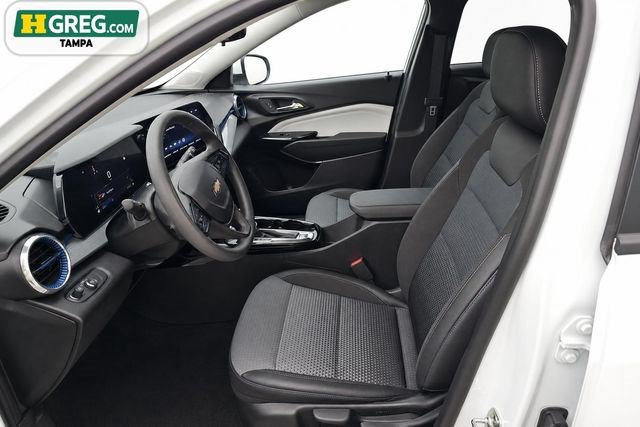 Used 2026 Chevrolet Trax LT FWD image 10