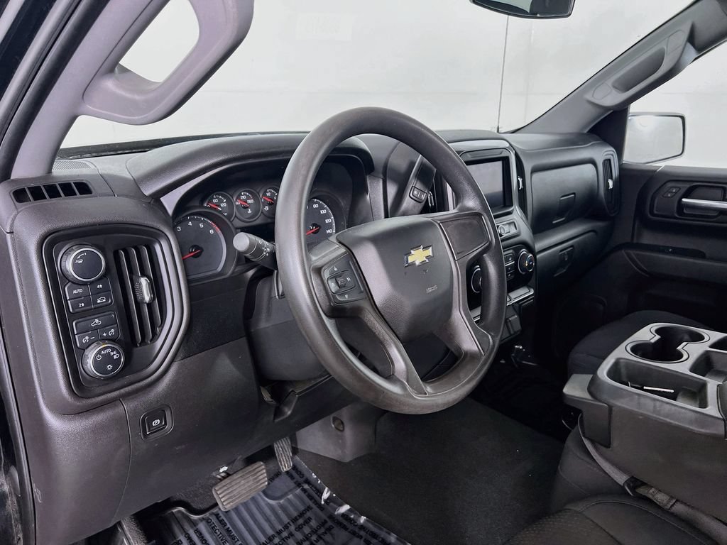 Certified 2020 Chevrolet Silverado 1500 Custom w/ Custom Value Package AWD/4WD image 8