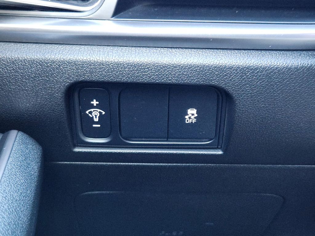 Used 2024 Kia Sorento S w/ Panoramic Sunroof Package image 21