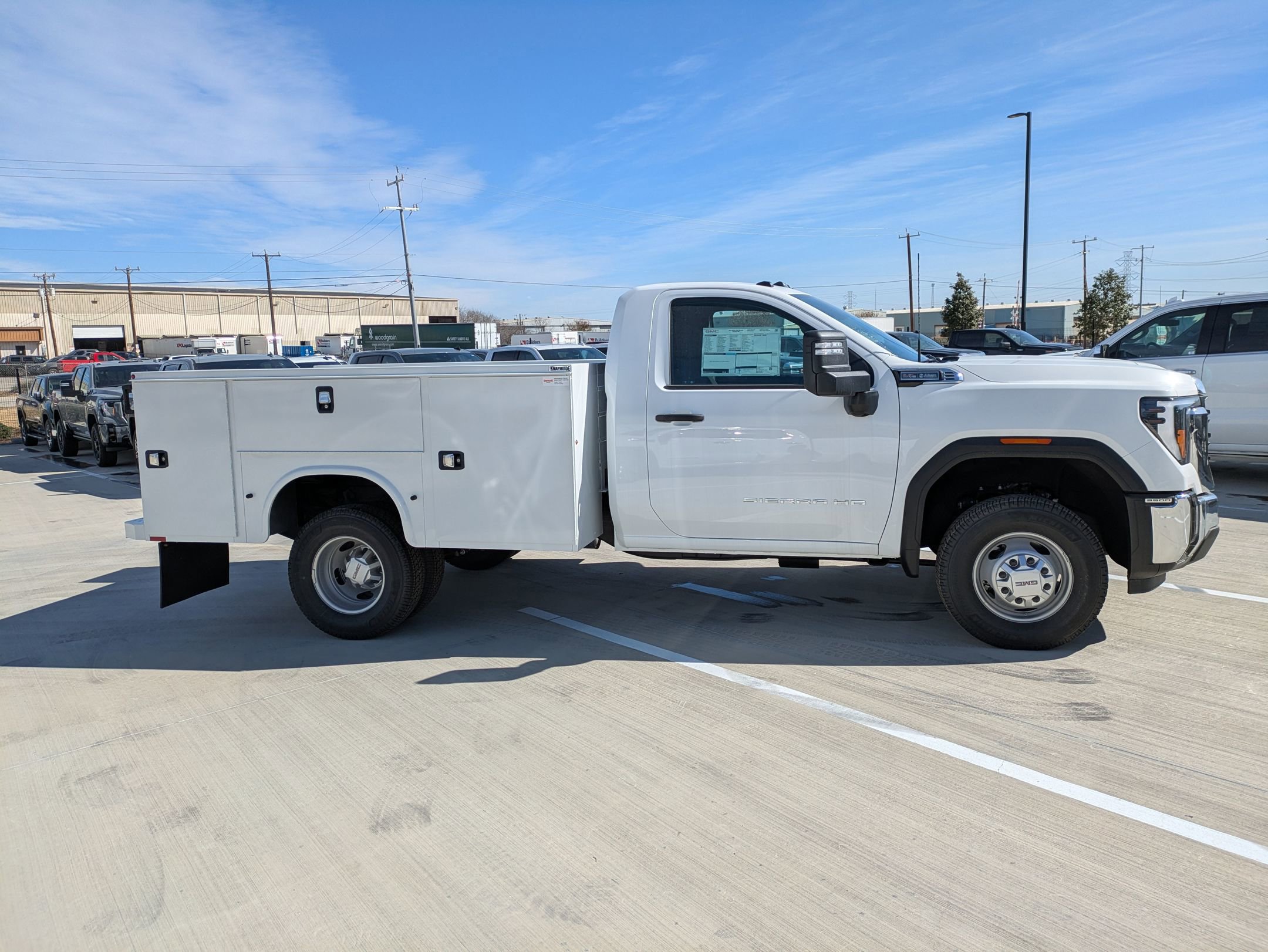 New 2024 GMC Sierra 3500 Pro w/ Convenience Package image 2