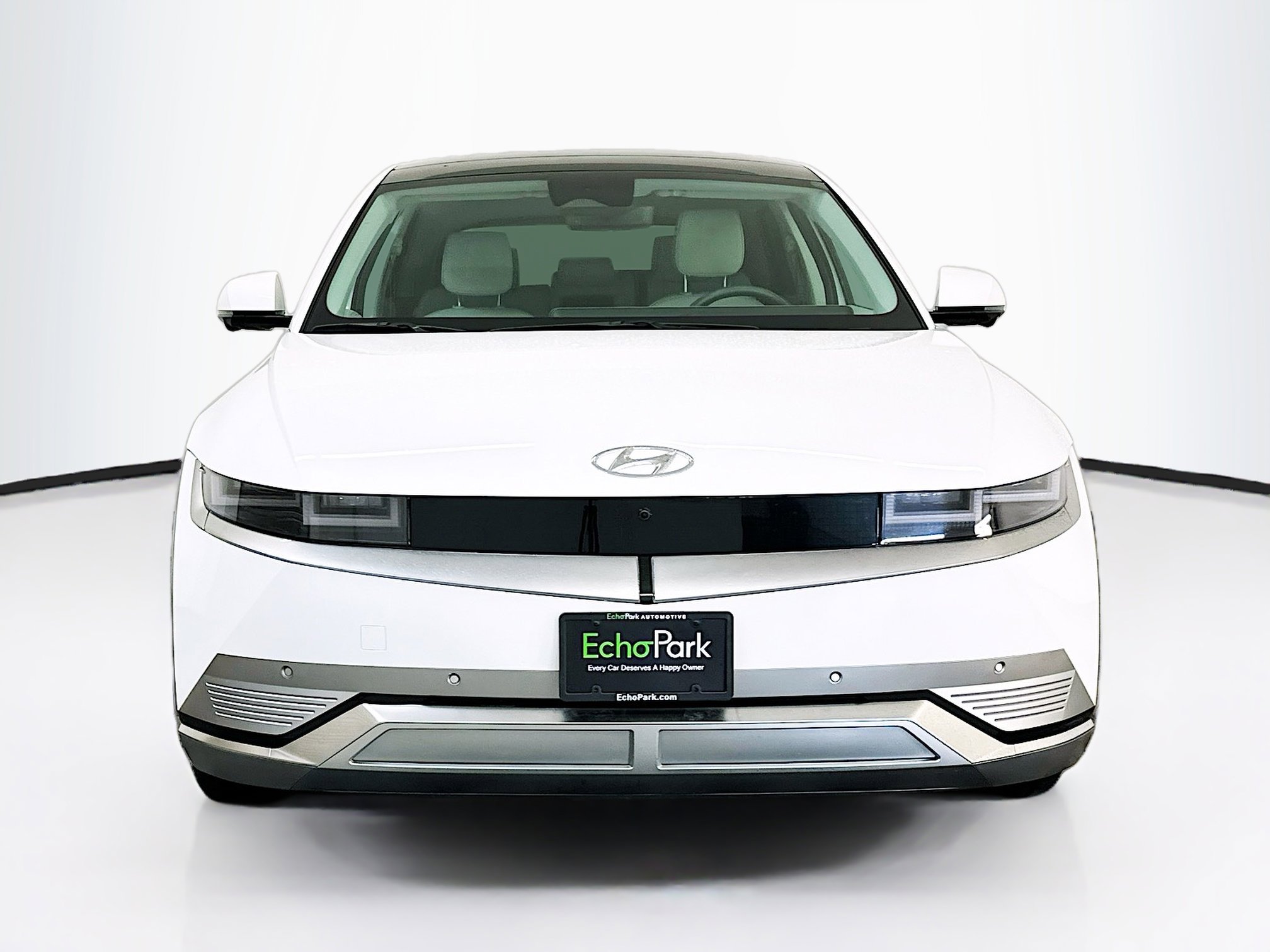 Used 2024 Hyundai Ioniq 5 Limited AWD/4WD image 2