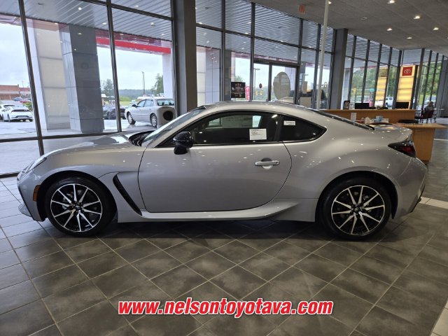 New 2026 Toyota GR86 w/ ALL Weather Mat Package (TMS) RWD image 4