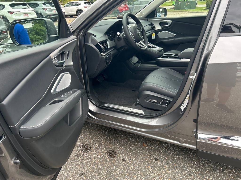 New 2025 Acura RDX SH-AWD image 11
