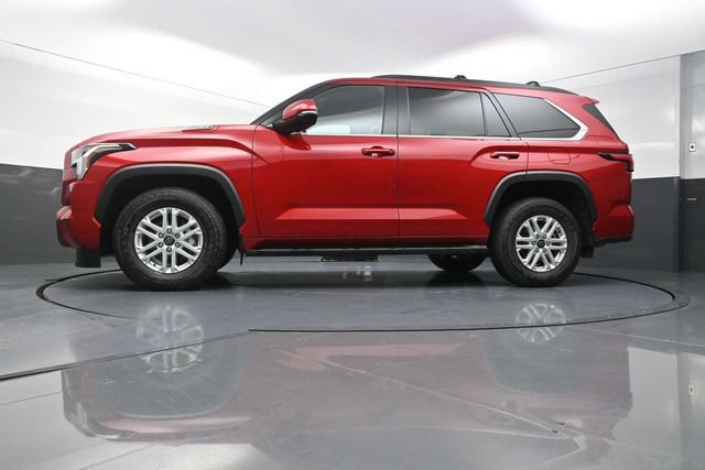 Used 2026 Toyota Sequoia SR5 w/ SR5 Premium Package AWD/4WD image 34