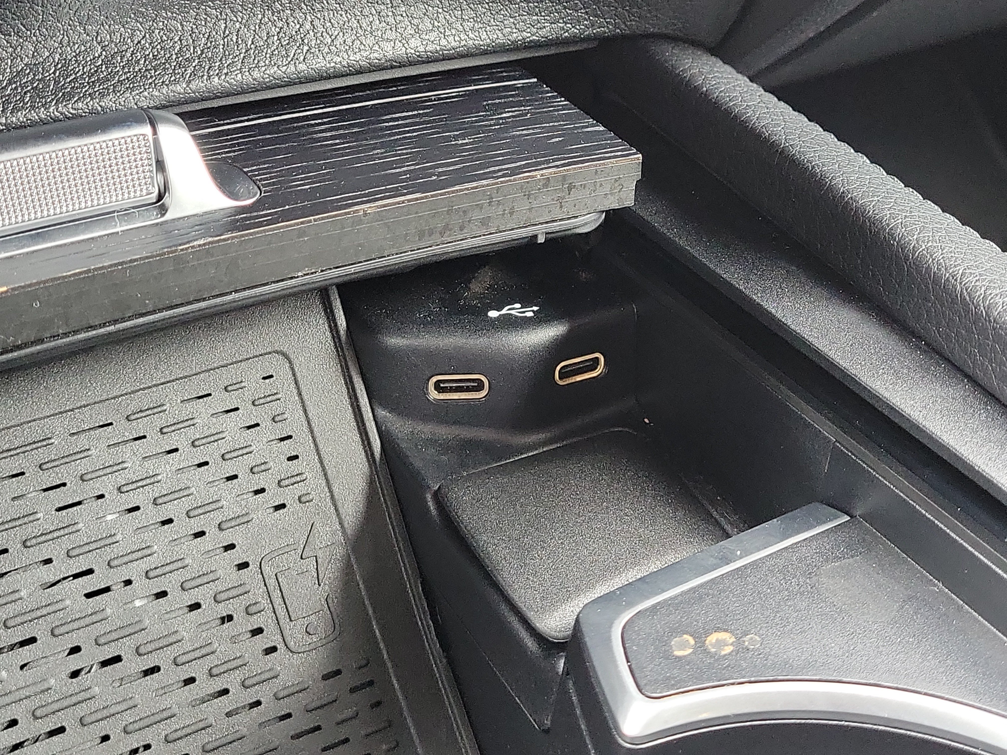 Used 2024 Mercedes-Benz GLE 350 4MATIC image 28