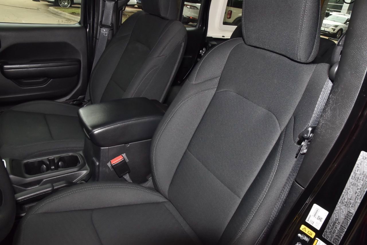 Used 2021 Jeep Wrangler Unlimited Sport AWD/4WD image 32