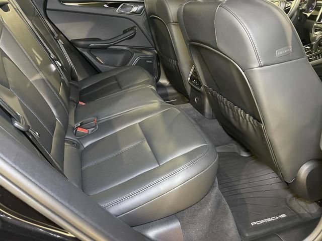 Certified 2026 Porsche Macan Turbo AWD/4WD image 22