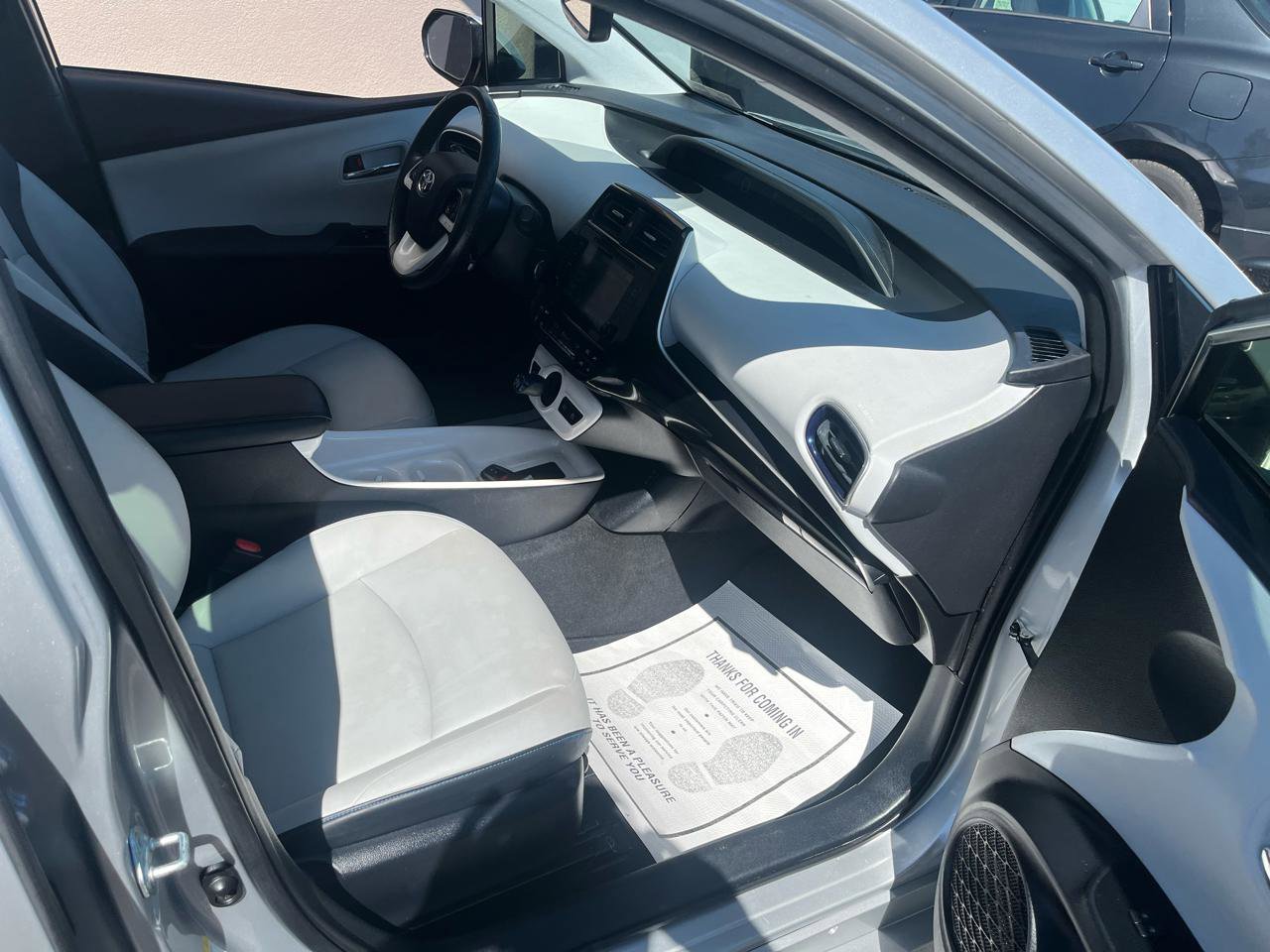 Used 2017 Toyota Prius Four Touring FWD image 28