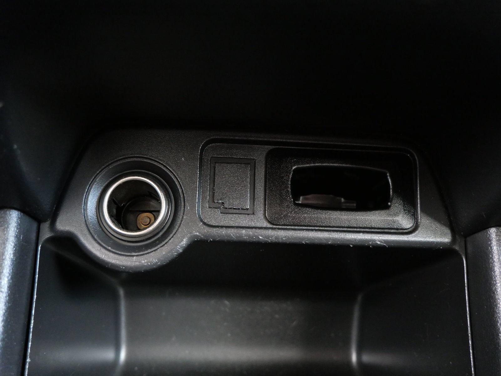 Used 2015 Mitsubishi Outlander SE AWD/4WD image 28