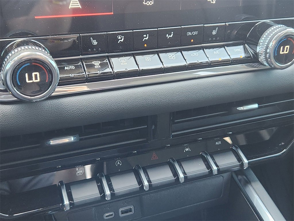 New 2025 GMC Canyon Elevation w/ Convenience Package image 14