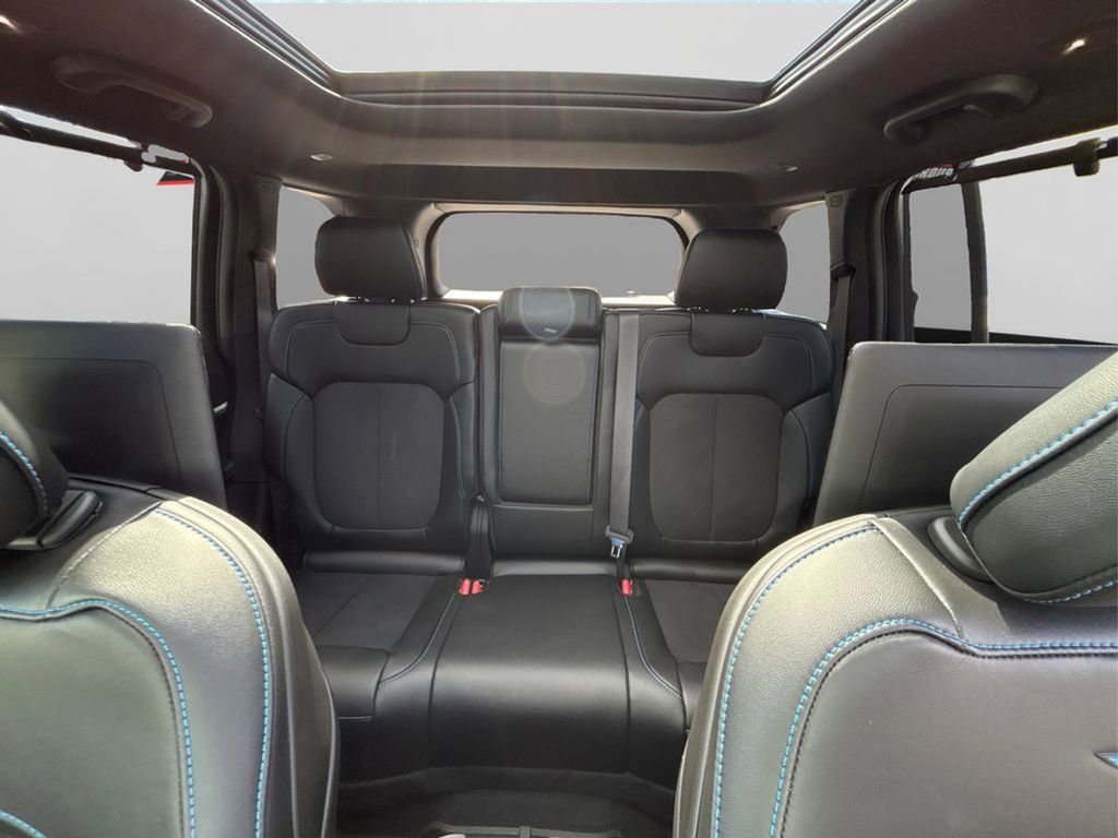 Used 2024 Jeep Grand Cherokee Trailhawk w/ Advanced Protech Group II image 21