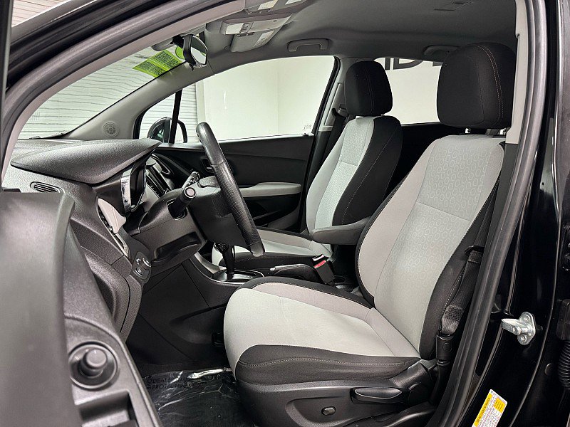 Used 2020 Chevrolet Trax LS w/ Tint and Cruise Package image 10