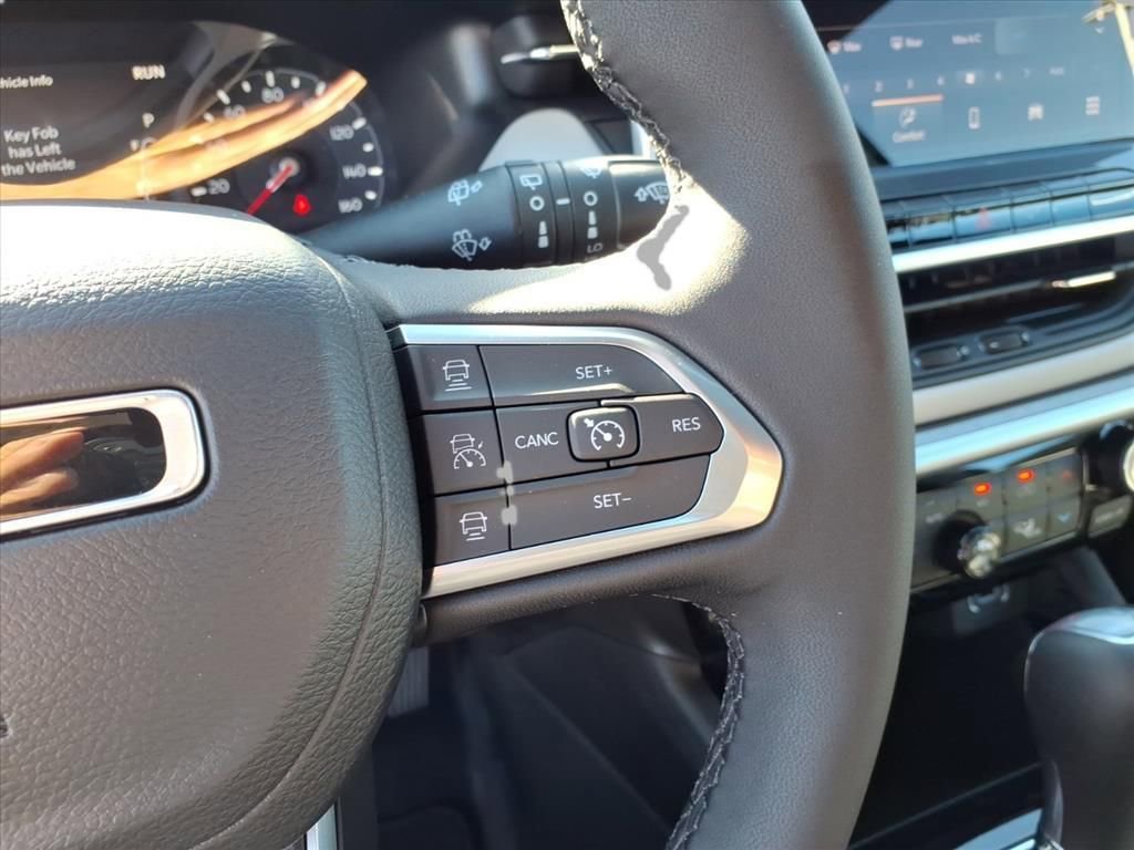 New 2026 Jeep Compass Limited image 24