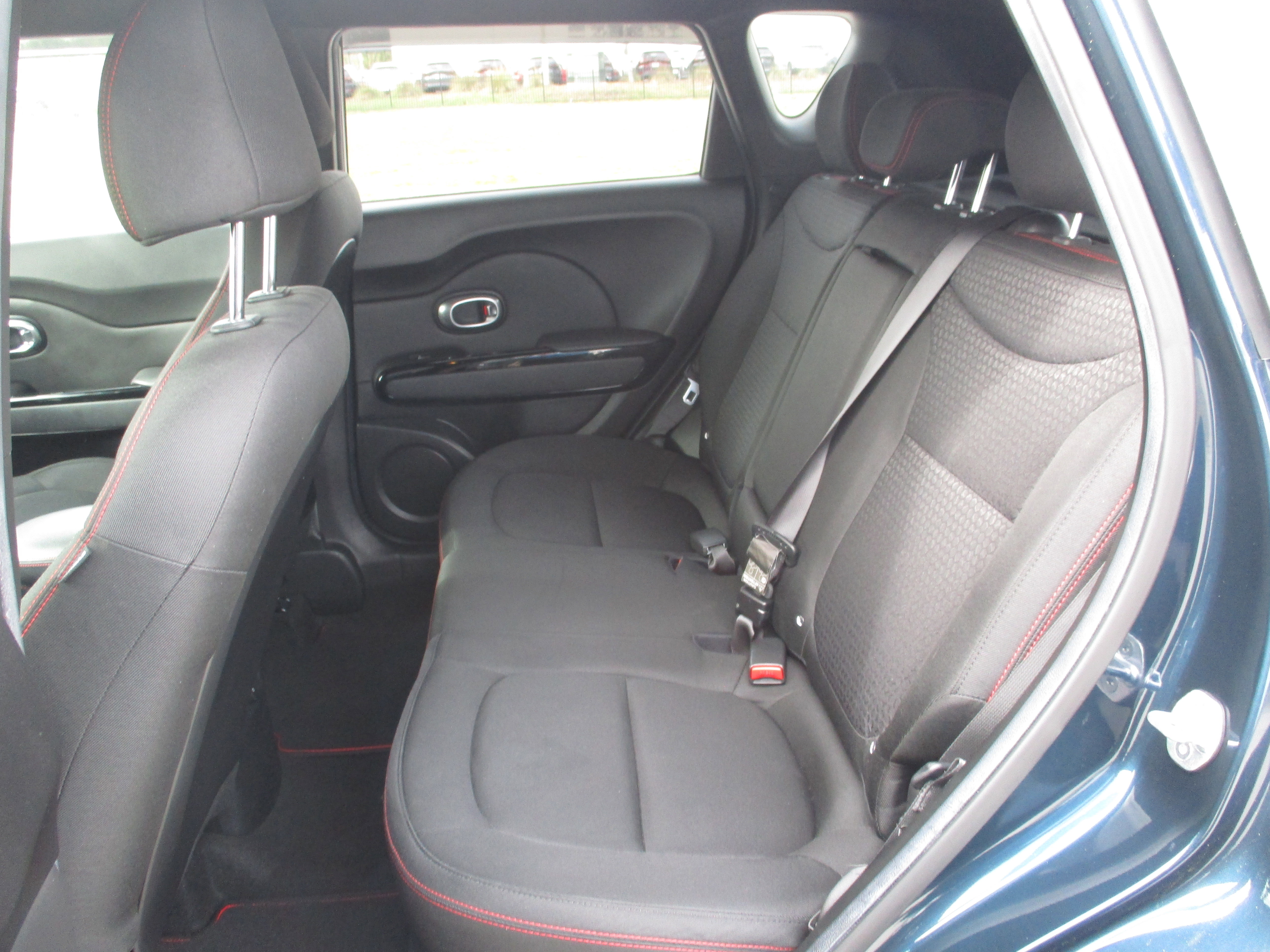 Used 2018 Kia Soul + image 11