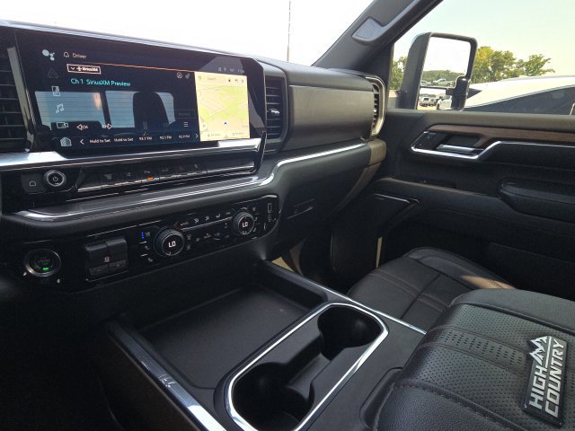Used 2024 Chevrolet Silverado 3500 High Country w/ High Country Premium Package AWD/4WD image 29