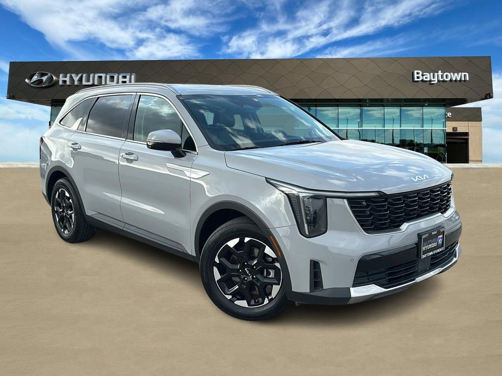 Used 2024 Kia Sorento S