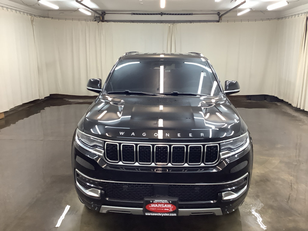 Used 2024 Jeep Wagoneer Series II AWD/4WD image 2