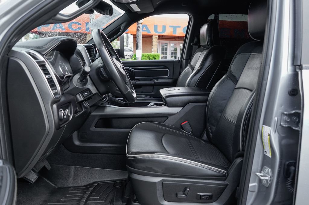 Used 2022 RAM 2500 Laramie w/ Night Edition image 18