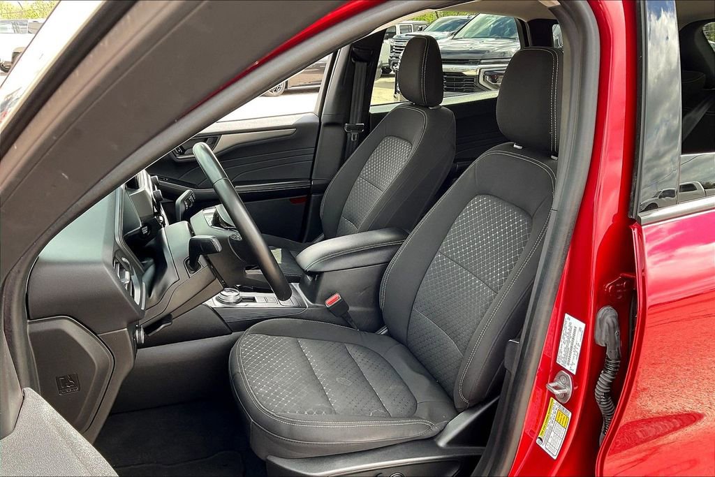 Used 2023 Ford Escape Active w/ Cold Weather Package FWD image 27