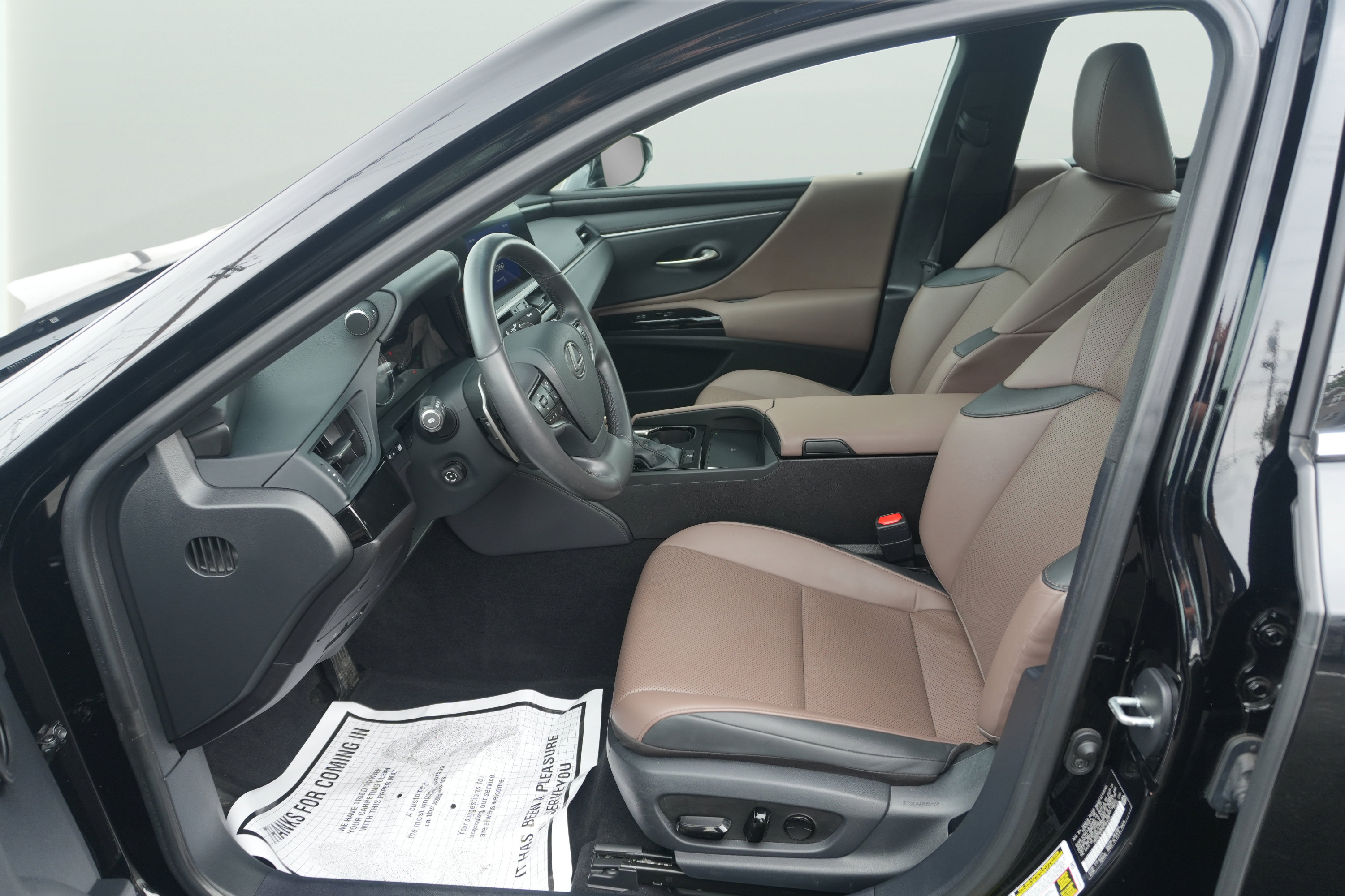 Used 2024 Lexus ES 350 w/ Premium Package FWD image 18