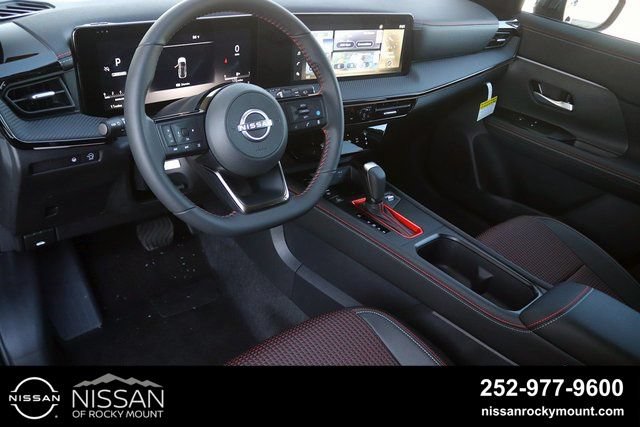 New 2025 Nissan Kicks SR FWD image 12