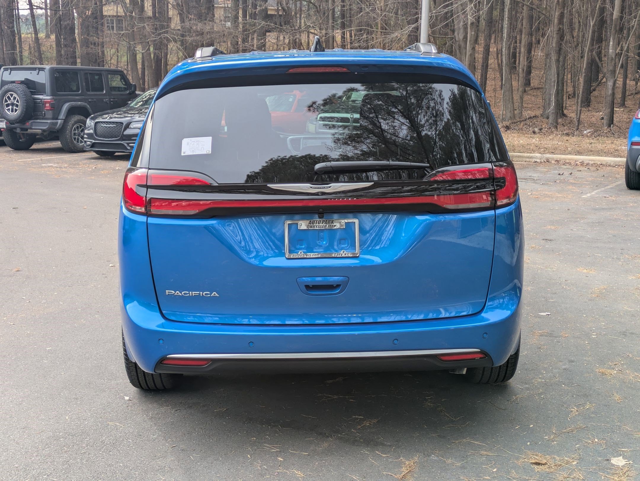 New 2026 Chrysler Pacifica Pinnacle image 6