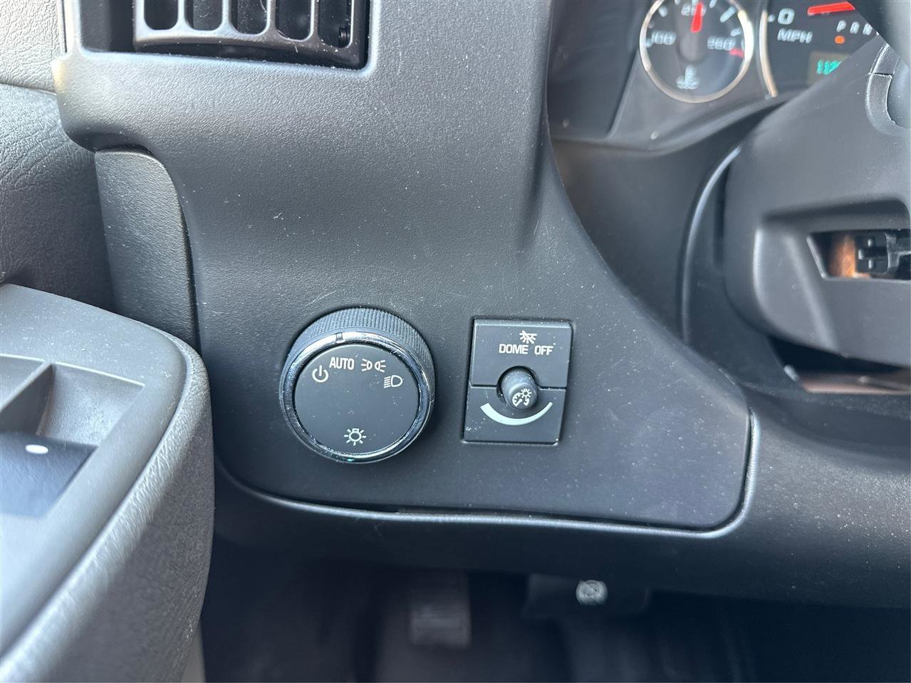 Used 2022 Chevrolet Express 2500 w/ Driver Convenience Package RWD image 18