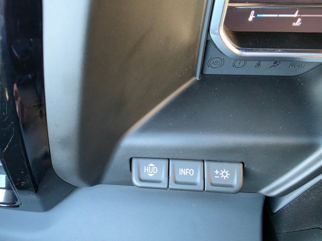 Used 2024 GMC Sierra 1500 AT4 w/ Technology Package image 18