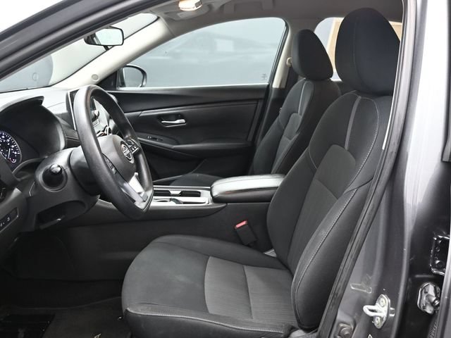 Used 2024 Nissan Sentra SV FWD image 11