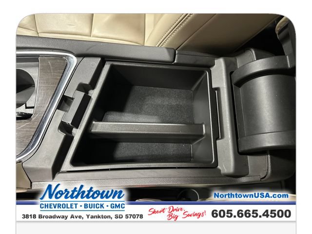 Used 2018 Buick Enclave Essence AWD/4WD image 26