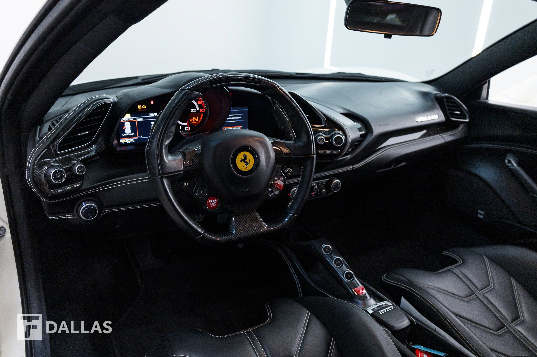 Used 2017 Ferrari 488 GTB RWD image 4