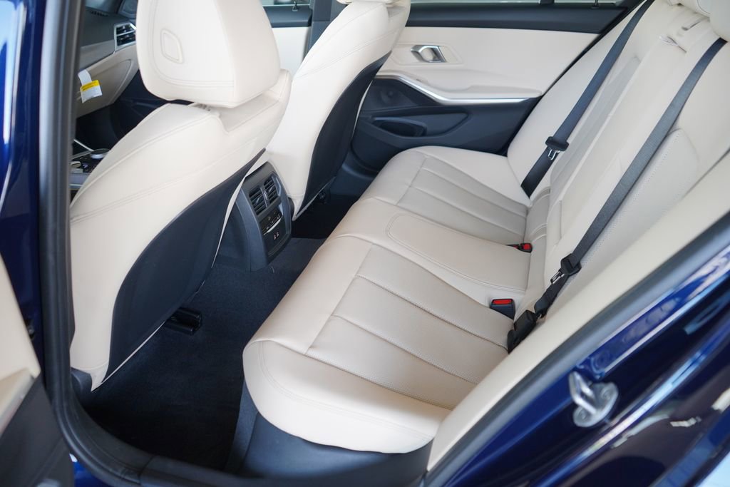 New 2026 BMW 330i Sedan w/ Premium Package image 19
