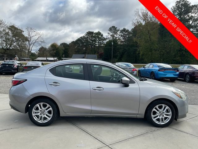 Used 2016 Scion iA Base image 5