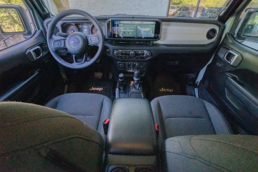 Used 2024 Jeep Wrangler Sport AWD/4WD image 17