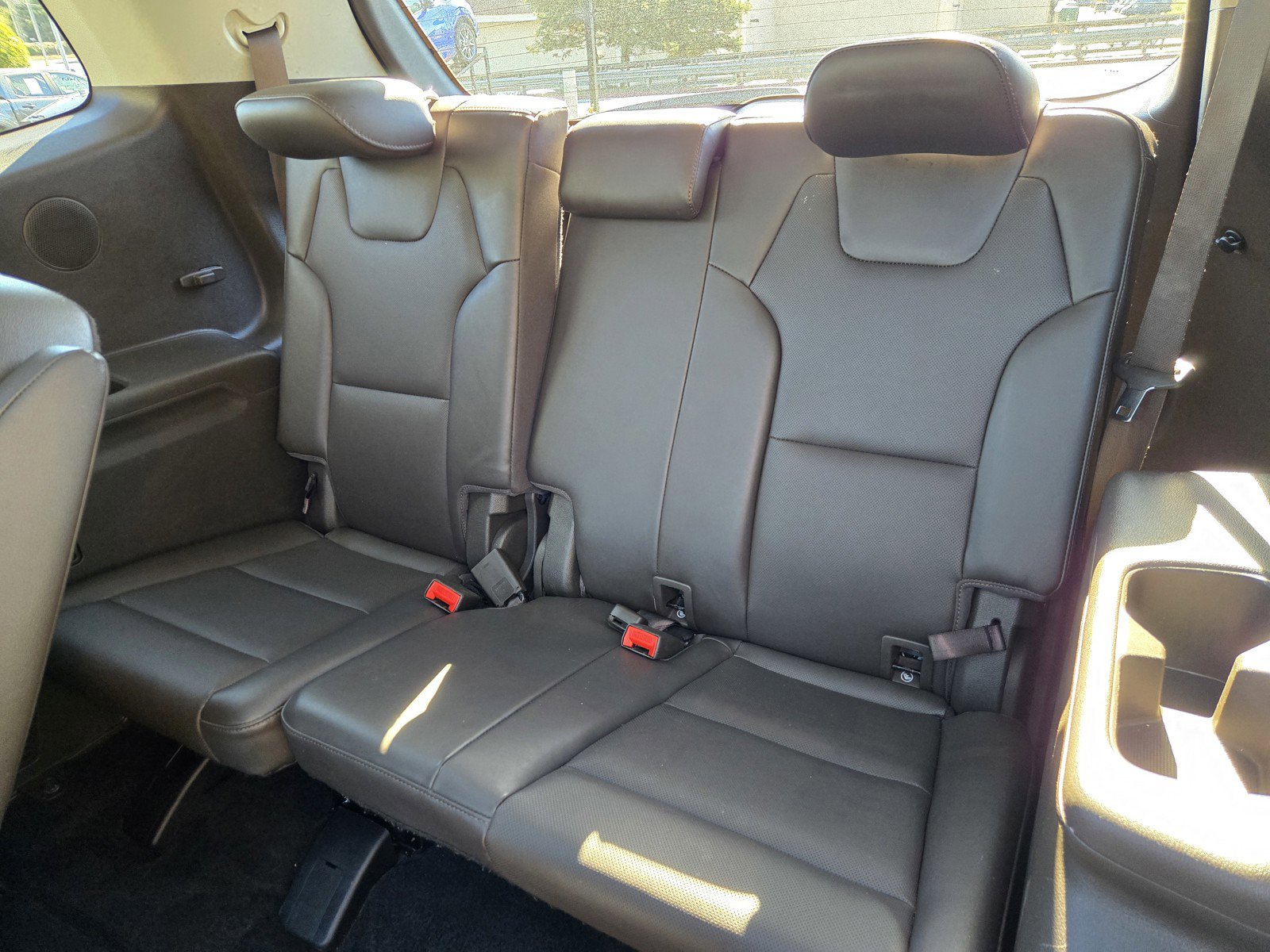 Certified 2022 Kia Telluride SX w/ Towing Package image 13