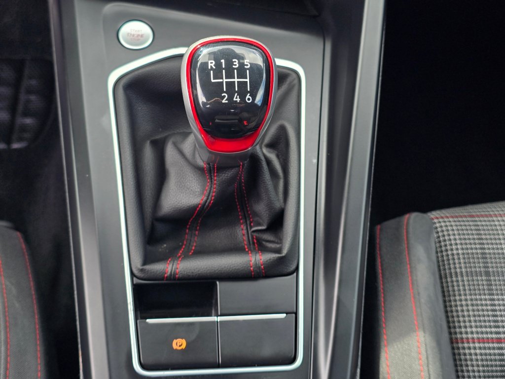 Used 2022 Volkswagen GTI SE FWD image 16