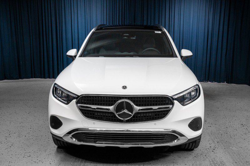 Certified 2026 Mercedes-Benz GLC 300 image 2