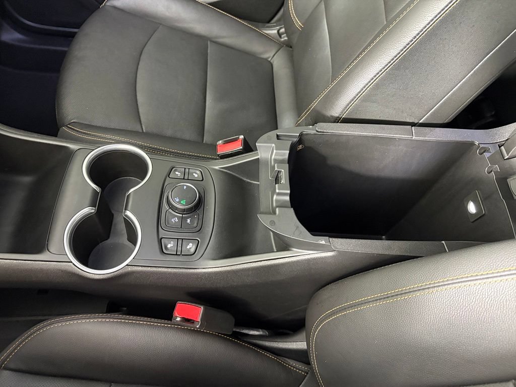 Used 2020 GMC Terrain SLT w/ Preferred Package FWD image 32