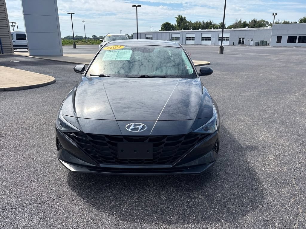 Used 2021 Hyundai Elantra SEL FWD image 3