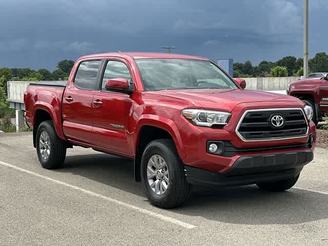 Used 2017 Toyota Tacoma SR5 w/ Tow Package AWD/4WD image 26