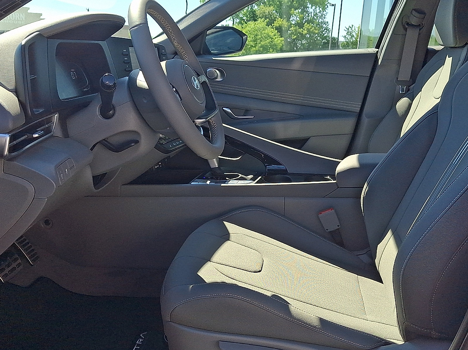 New 2026 Hyundai Elantra SEL Sport Premium FWD image 7