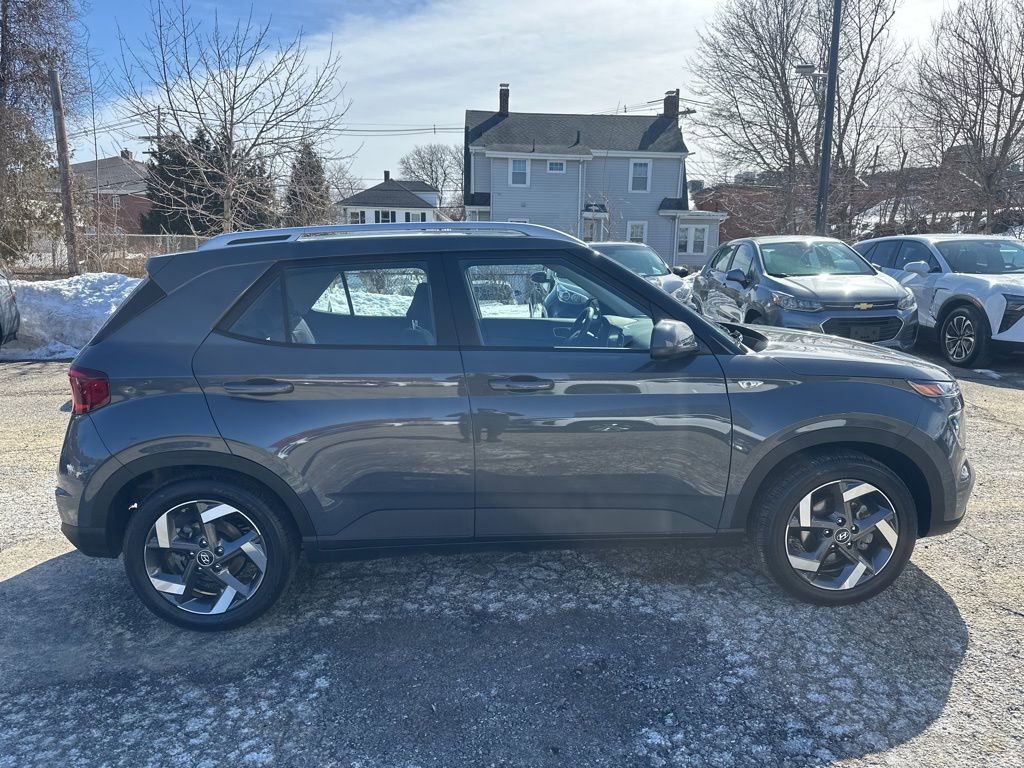 Used 2026 Hyundai Venue SEL image 6