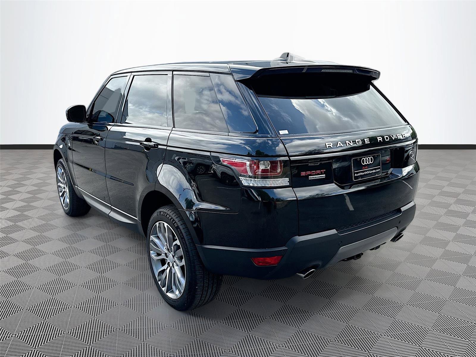 Used 2016 Land Rover Range Rover Sport Supercharged AWD/4WD image 5