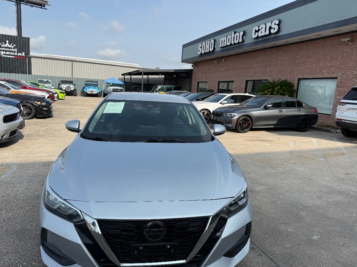 Used 2020 Nissan Sentra SV w/ Trunk Package FWD image 8