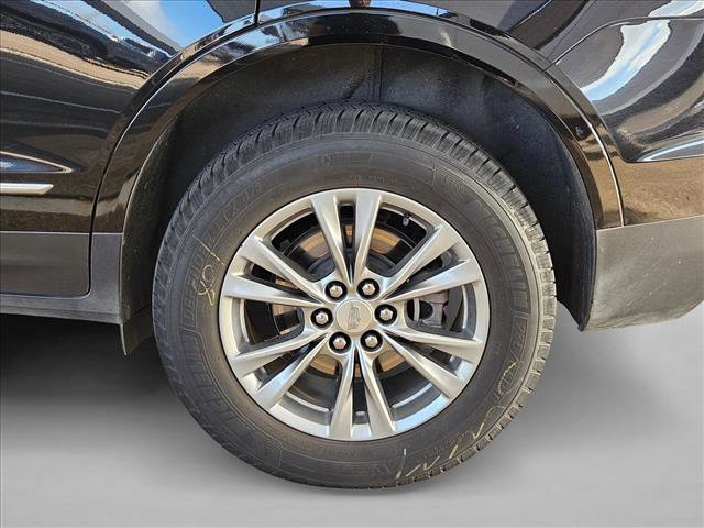 Used 2023 Cadillac XT5 Premium Luxury AWD/4WD image 16