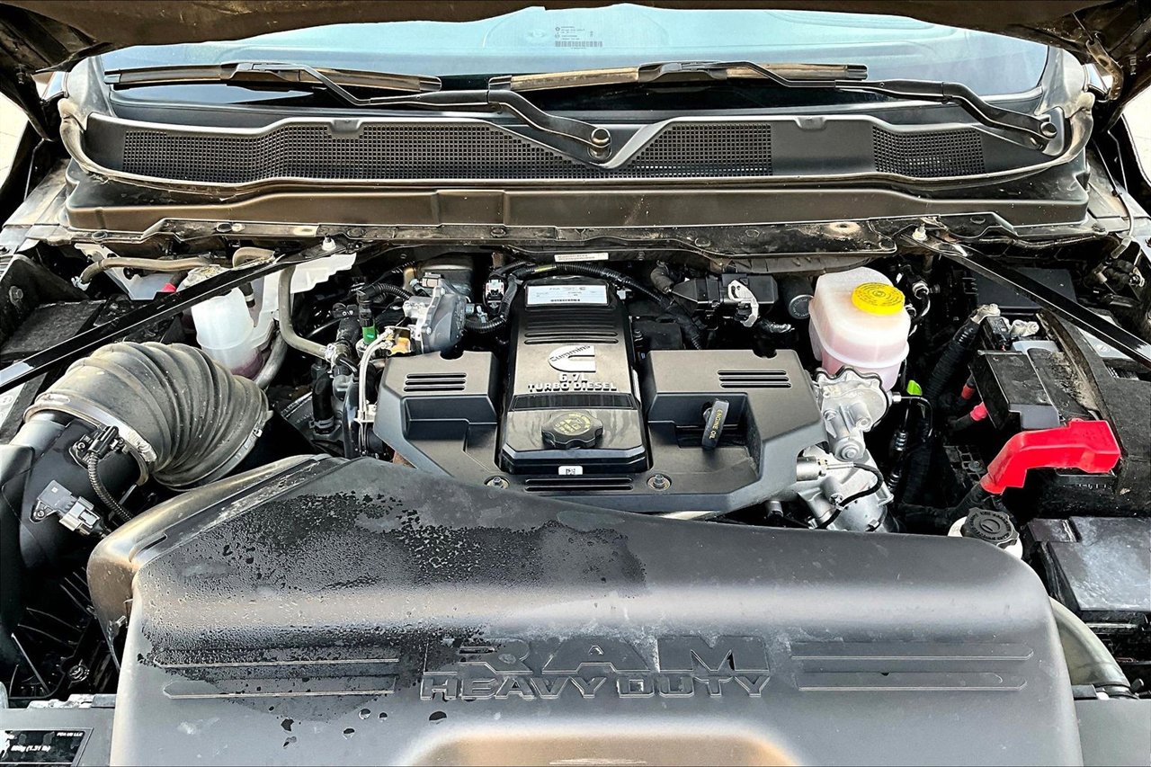 Used 2024 RAM 2500 Laramie w/ Safety Group image 30