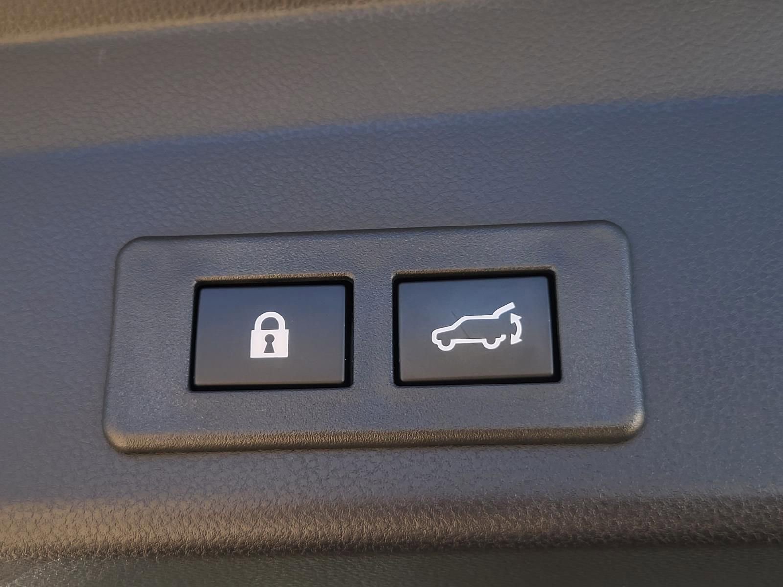 Used 2024 Subaru Ascent Premium w/ Convenience Package image 10