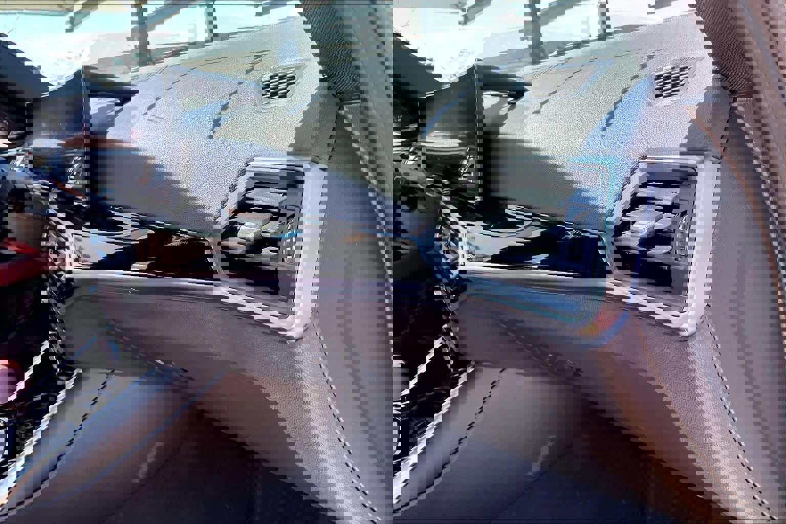 Used 2023 BMW i4 eDrive35 w/ Premium Package image 17