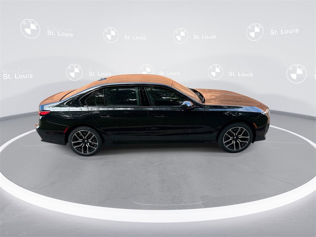 New 2026 BMW 740i xDrive image 9
